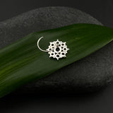 Black Marigold Nose Pin