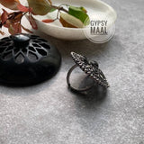 Black Floral Finger Ring