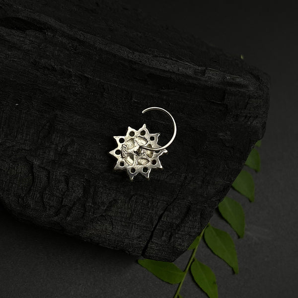 Flower Node Pin Multi Bloomed Flower Nose Pin – Gypsy Maal