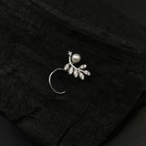 Zircon Leaf With Pearl Nose Pin