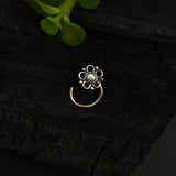 Small Pearl Flower Nose Pin