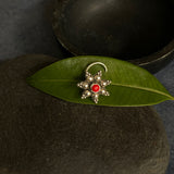 Pretty Flower Nose Pin (red)