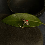 Pretty Flower Nose Pin (red)