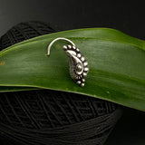 Paisely Abstract Nose Pin