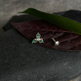 Emerald Flower Petals Nose Pin