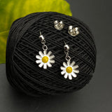 Dainty Daisy Earrings