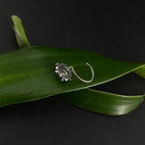 Spinning Flower Nose Pin