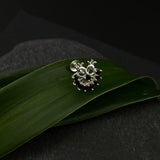 Peacock Nose Pin (black)
