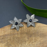 Bloomed Flower Ear Studs (black)