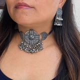 Maurya Choker & Earrings Set