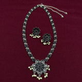 Black Flower Power Necklace Set