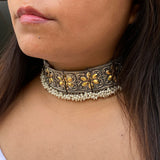 Flower Motifs Dual Tone Choker