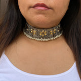 Flower Motifs Dual Tone Choker