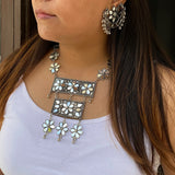 Flower Power Long Necklace set