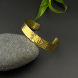 Hammered Brass Wrist Cuff (gold)