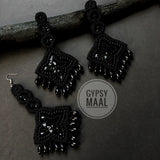 Pearl Dust Black Earrings & Maang Tikka Set
