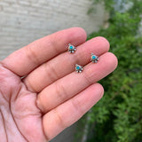 Tiny Turquoise Nose Pin